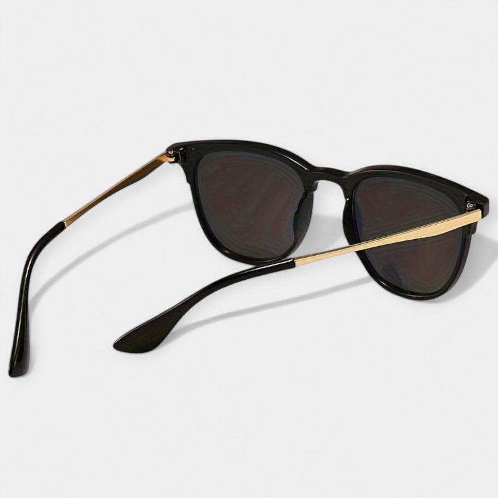 Kristýna Nezpochybnitelná Gafas De Sol Minimalistas