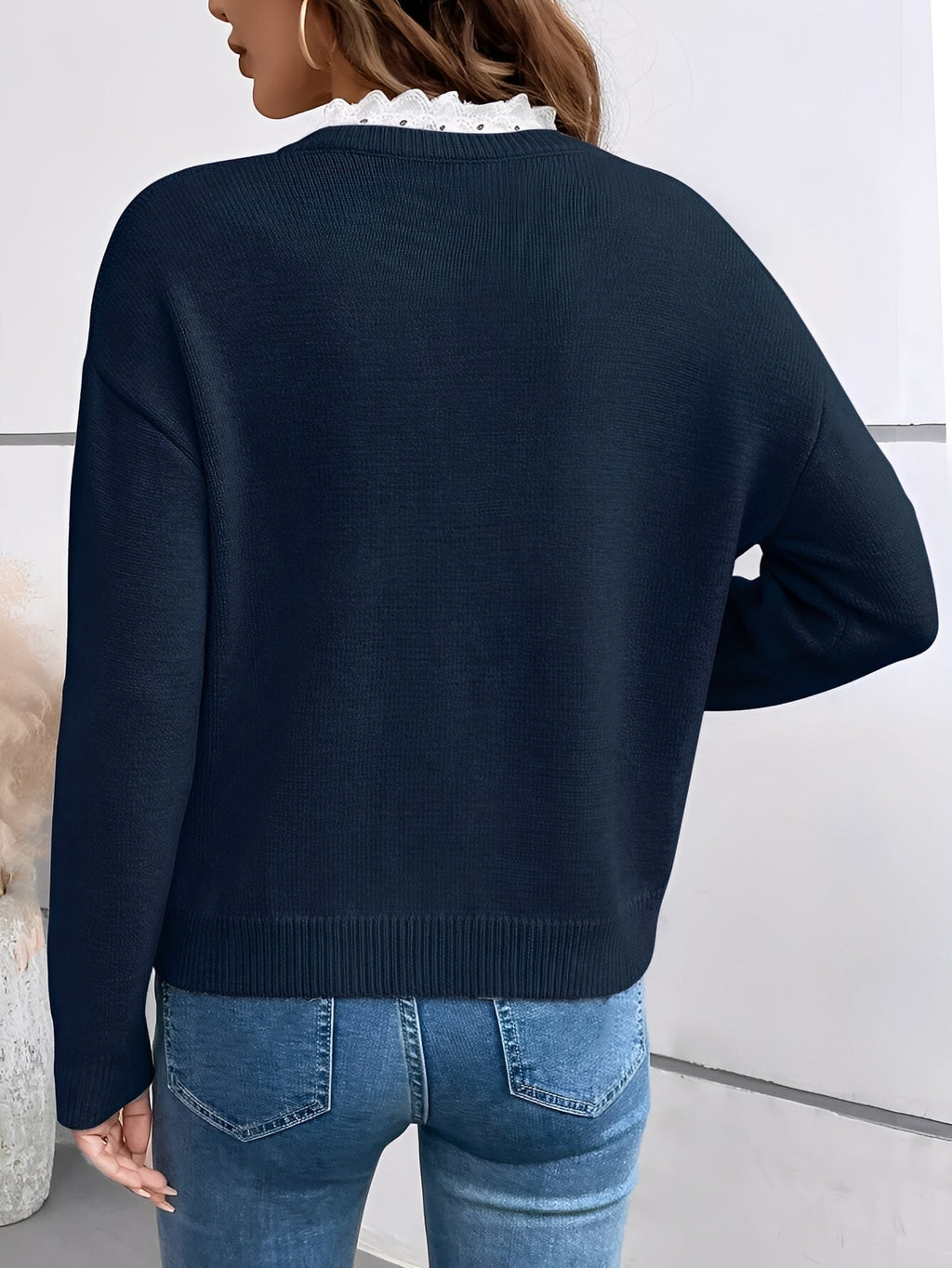 Céline | Elegantní svetr s krajkovým límcem