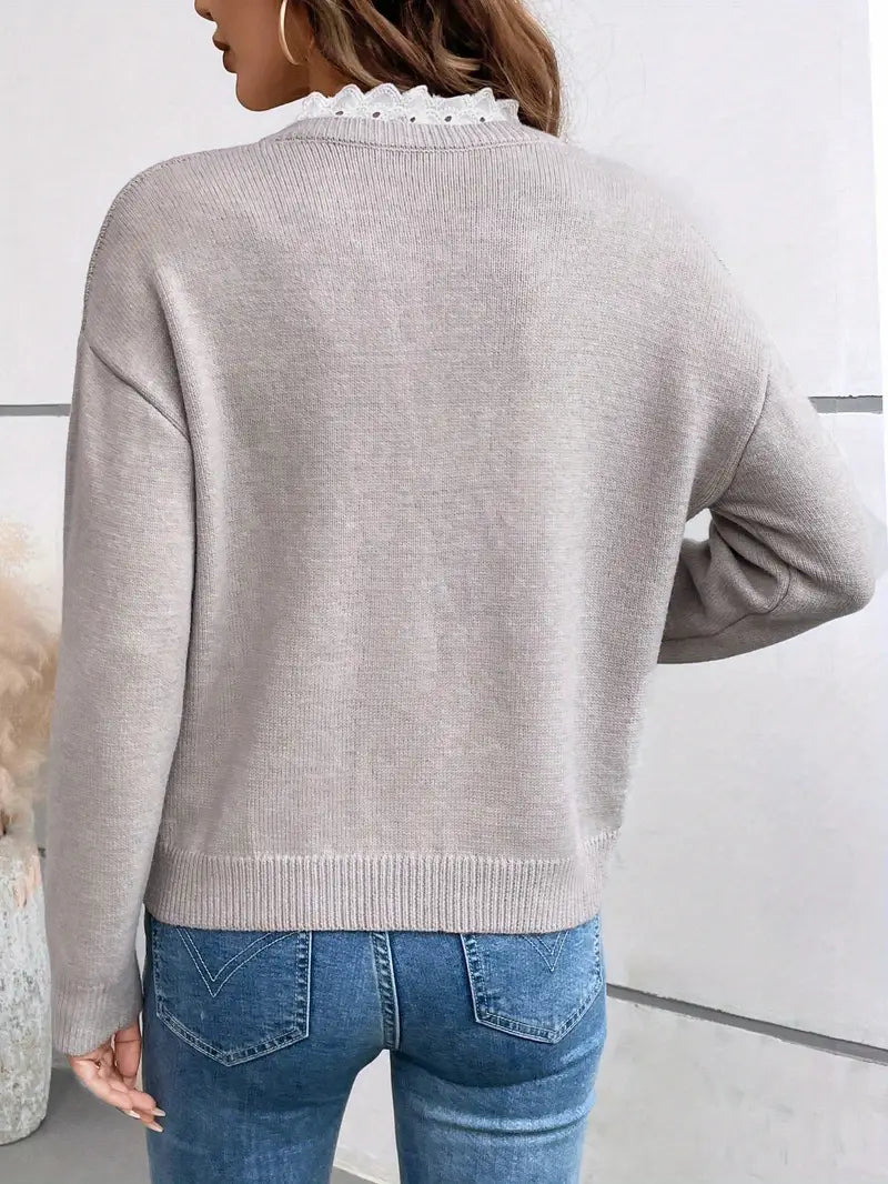 Céline | Elegantní svetr s krajkovým límcem
